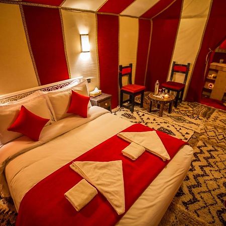 Готель Sirocco Luxury Camp Мерзуга Екстер'єр фото